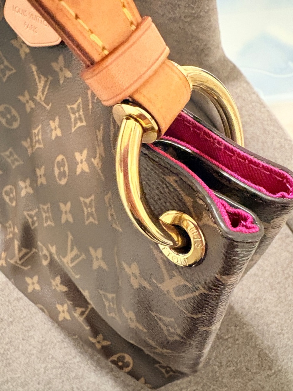 Louis Vuitton Graceful PM